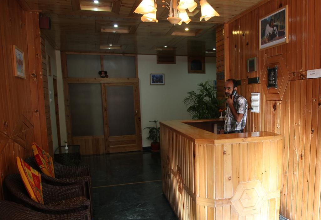 Hotel Naggar Delight Nagar  Eksteriør billede